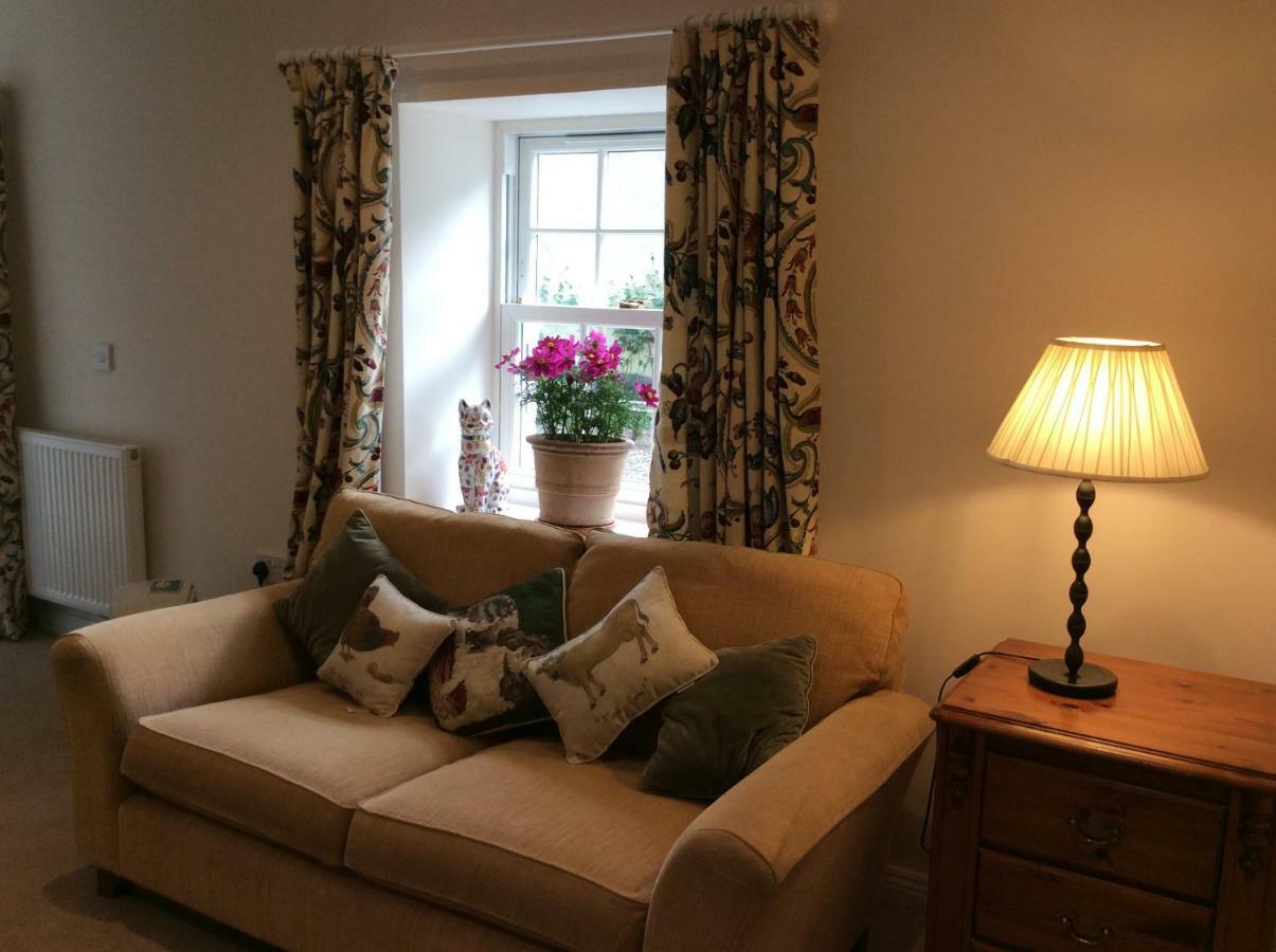Coach Cottage, Stirling Bagian luar foto